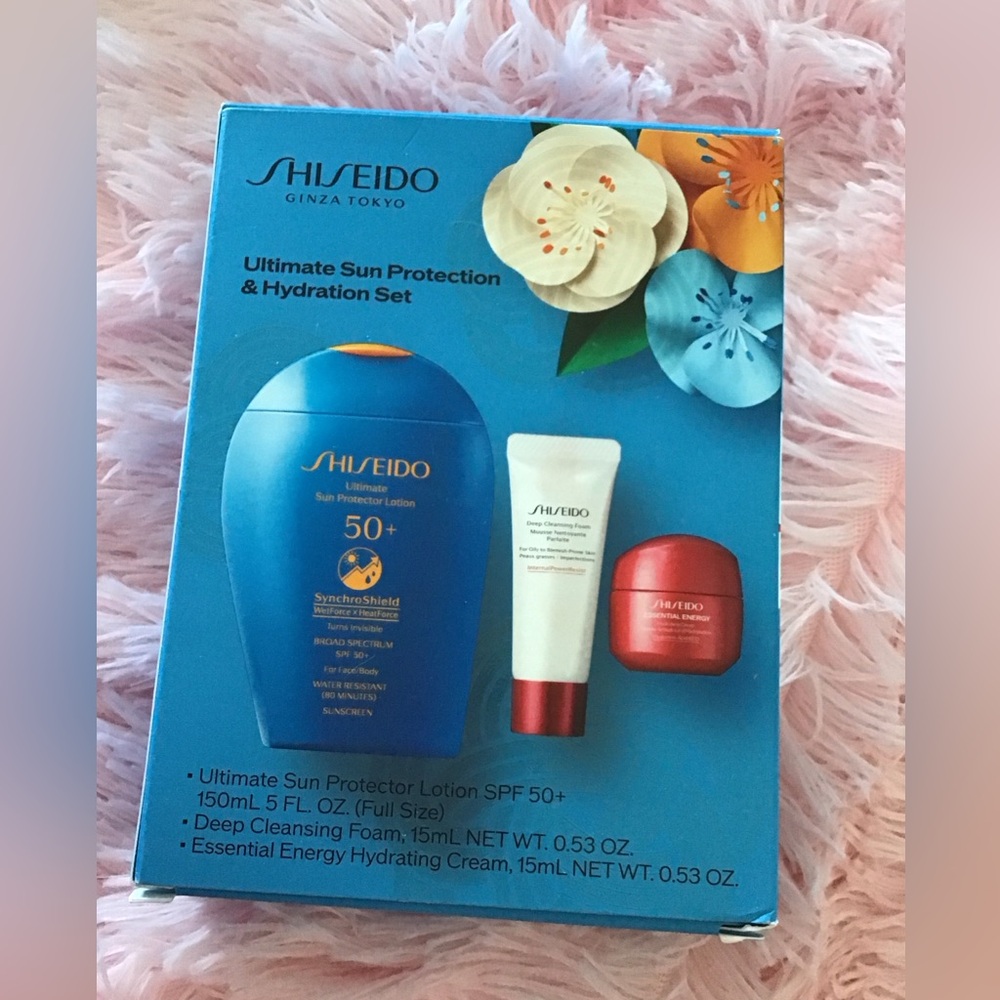 New Shiseido Blue Ultimate Sun Protection SPF 50+ in 50ml  & Hydration Set